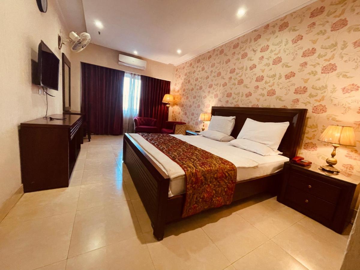 Hotel Grand Arena Rawalpindi Esterno foto